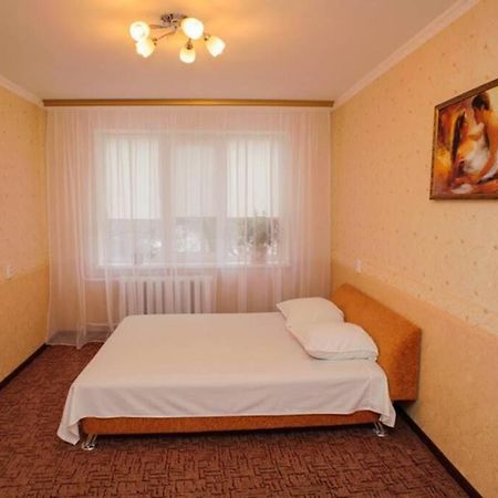 Тараскова 4 Apartamento Tcherkássi Exterior foto