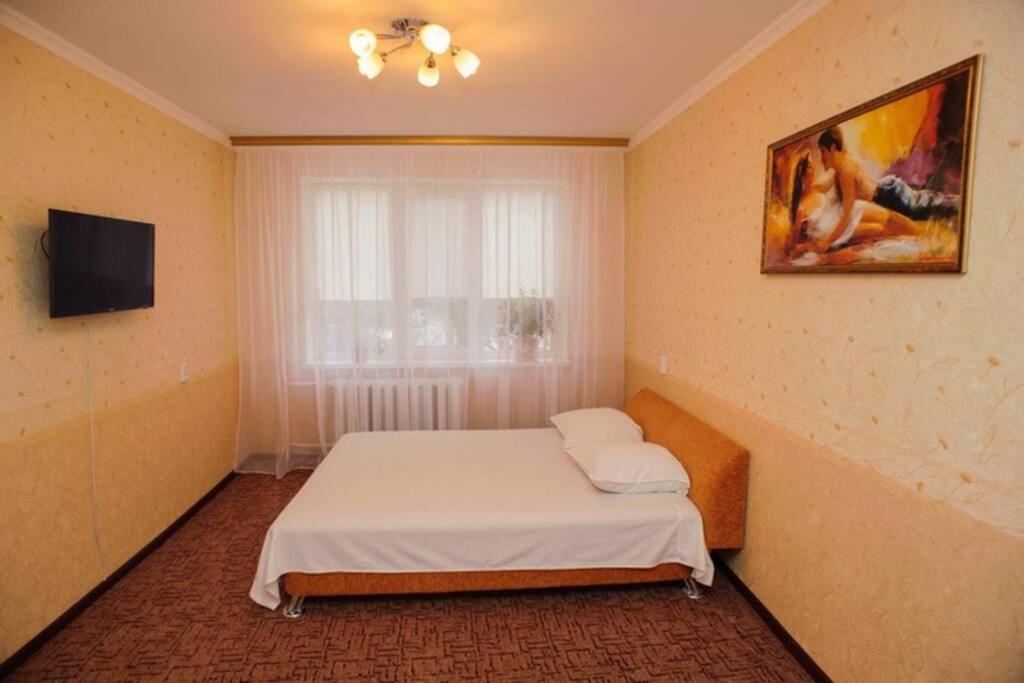 Тараскова 4 Apartamento Tcherkássi Exterior foto